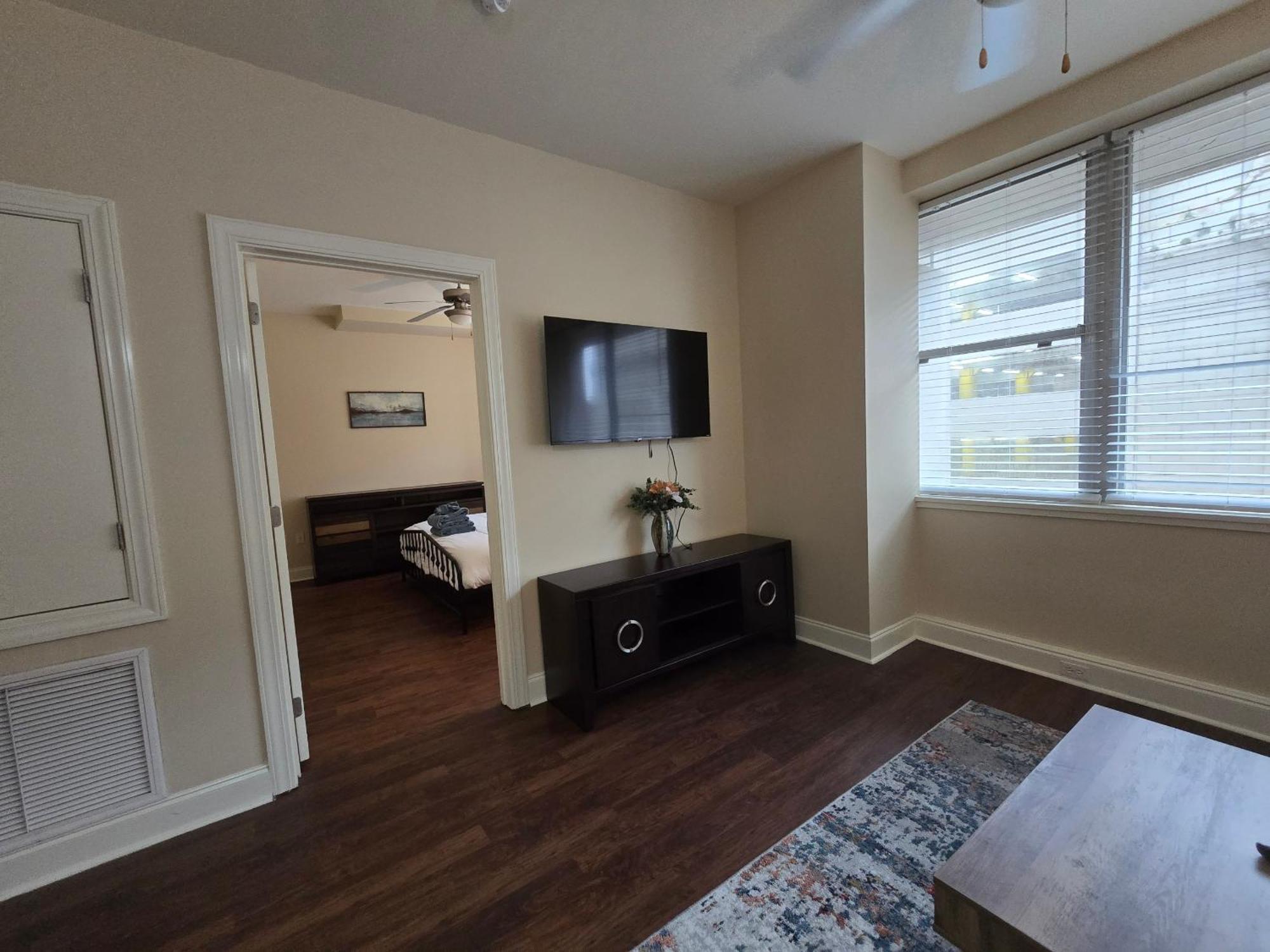 Amazing Condos Beautiful View 2 Blocks To French Quarter, Small Rooftop Pool, Gym, Seanger Theater, Super Dome, And Bourbon St New Orleans Pokoj fotografie