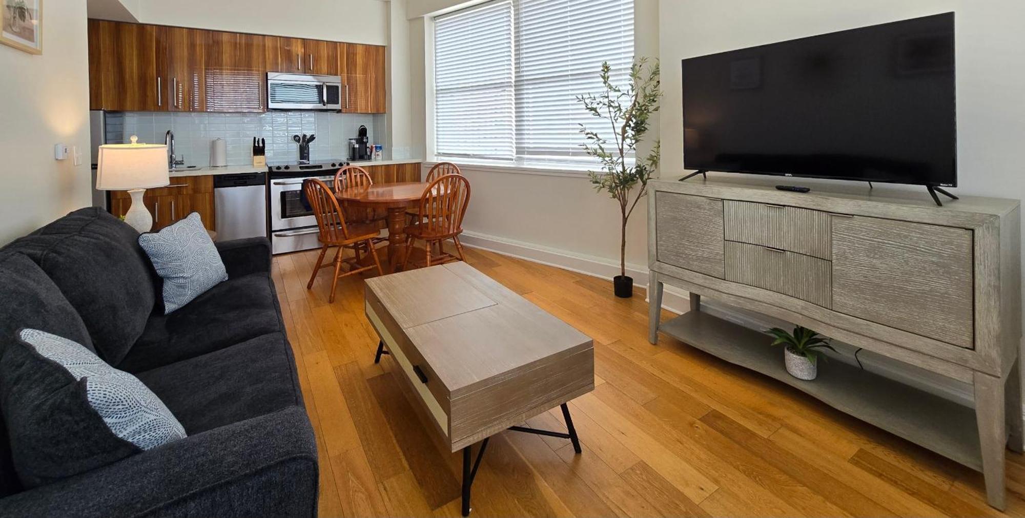 Amazing Condos Beautiful View 2 Blocks To French Quarter, Small Rooftop Pool, Gym, Seanger Theater, Super Dome, And Bourbon St New Orleans Pokoj fotografie