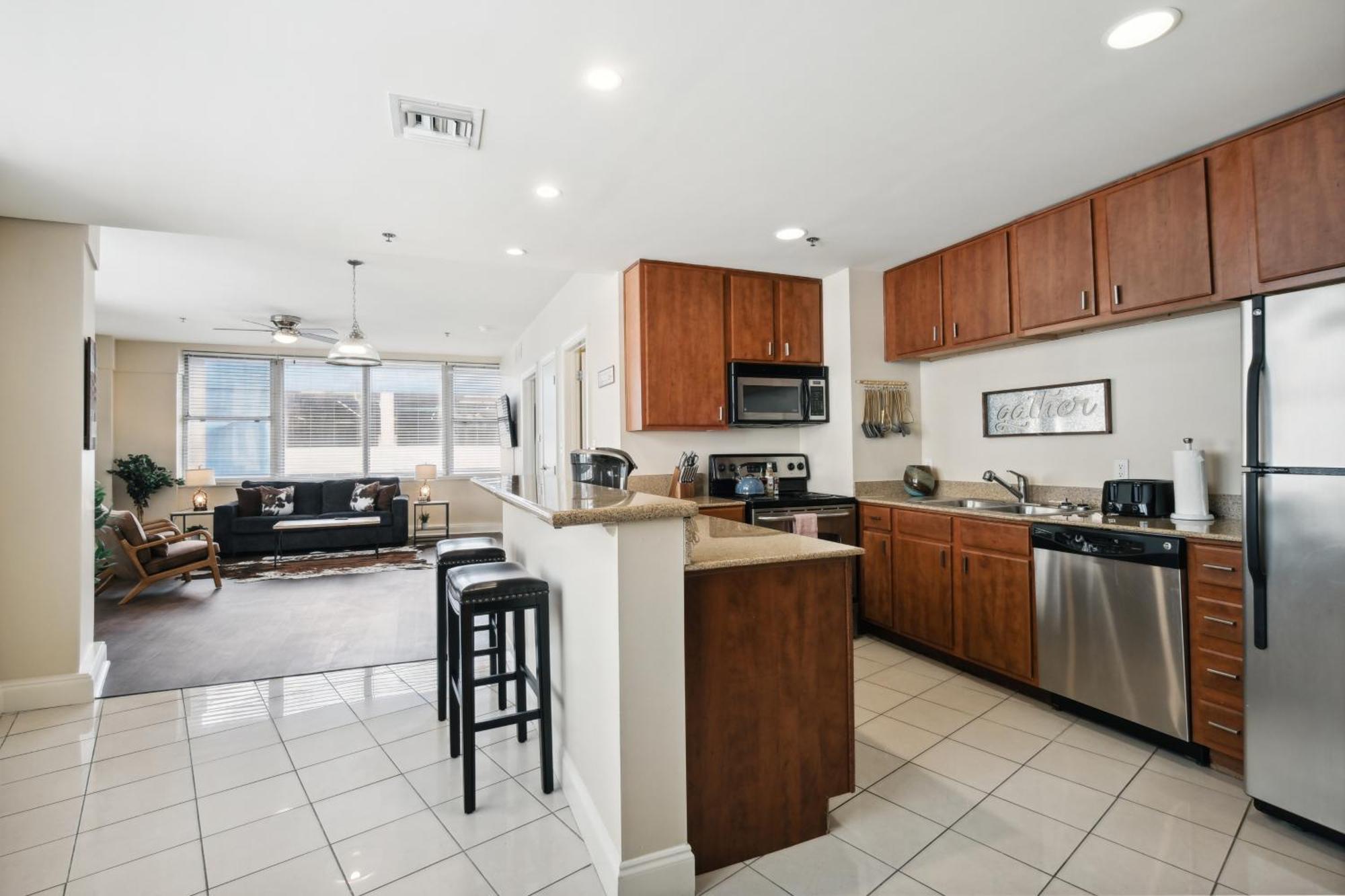 Amazing Condos Beautiful View 2 Blocks To French Quarter, Small Rooftop Pool, Gym, Seanger Theater, Super Dome, And Bourbon St New Orleans Pokoj fotografie