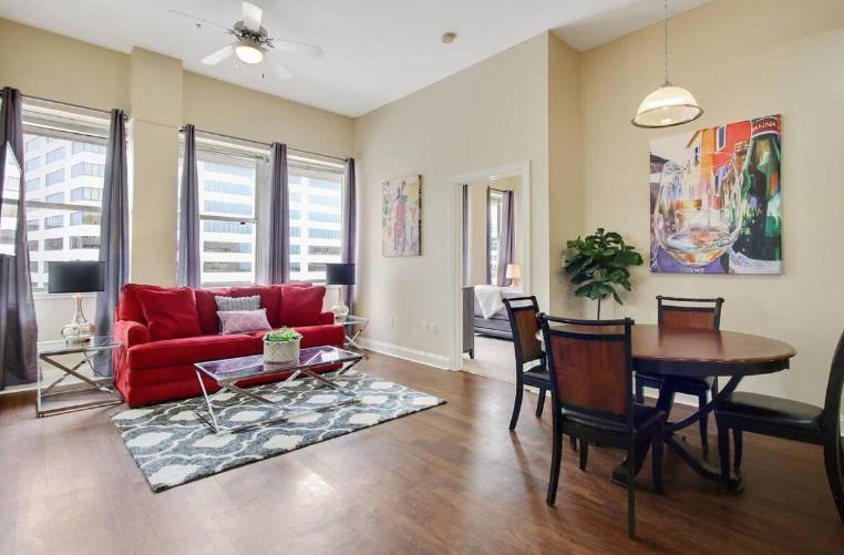 Amazing Condos Beautiful View 2 Blocks To French Quarter, Small Rooftop Pool, Gym, Seanger Theater, Super Dome, And Bourbon St New Orleans Exteriér fotografie