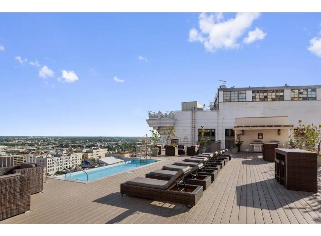 Amazing Condos Beautiful View 2 Blocks To French Quarter, Small Rooftop Pool, Gym, Seanger Theater, Super Dome, And Bourbon St New Orleans Exteriér fotografie