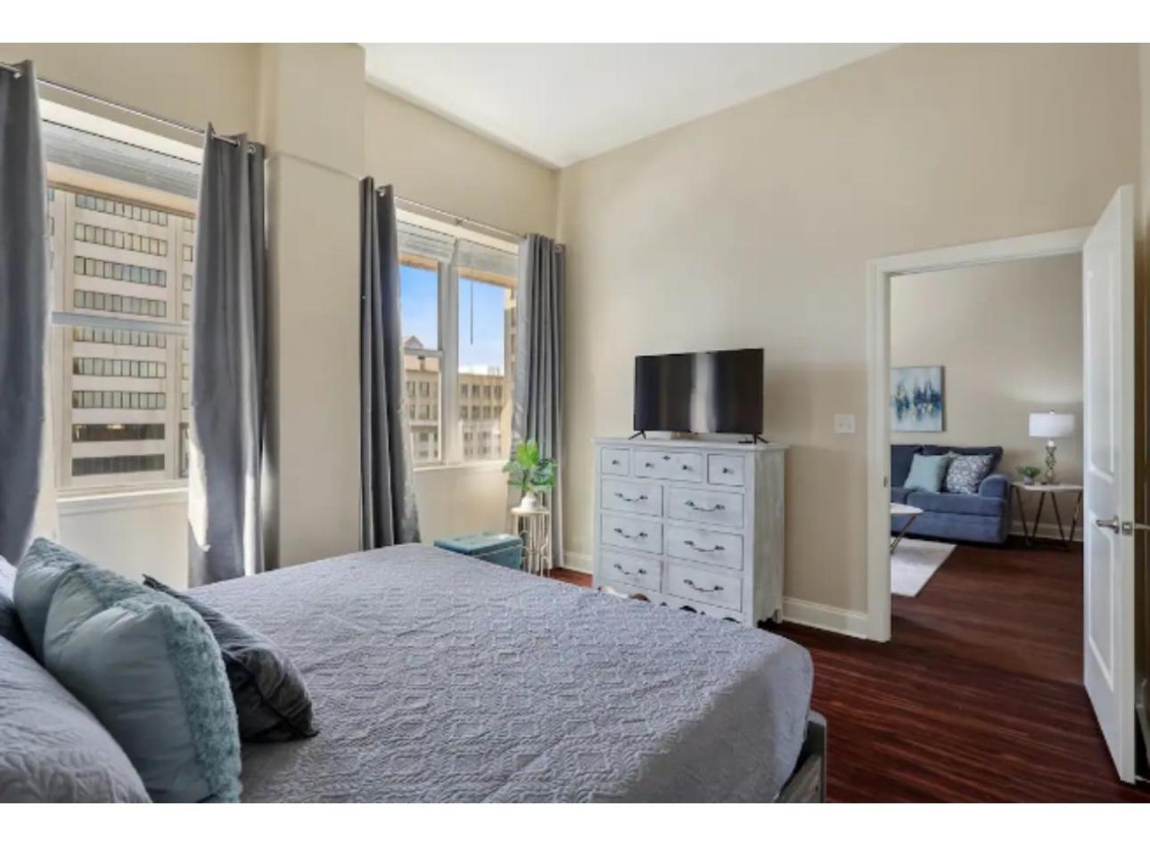 Amazing Condos Beautiful View 2 Blocks To French Quarter, Small Rooftop Pool, Gym, Seanger Theater, Super Dome, And Bourbon St New Orleans Pokoj fotografie